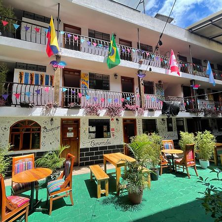 El Jardin Escondido Party Hostel Baños Kültér fotó