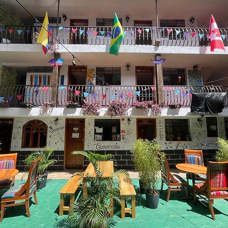 El Jardin Escondido Party Hostel Baños Kültér fotó