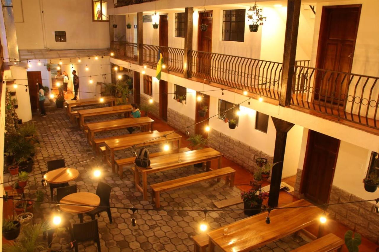 El Jardin Escondido Party Hostel Baños Kültér fotó