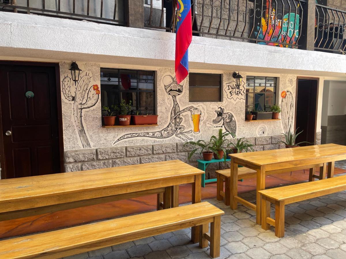 El Jardin Escondido Party Hostel Baños Kültér fotó