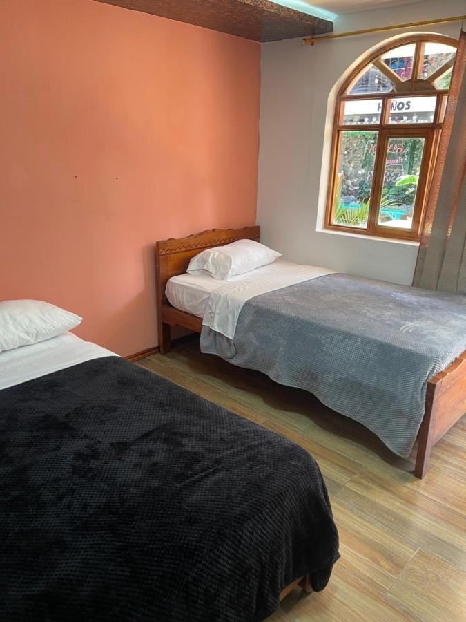 El Jardin Escondido Party Hostel Baños Kültér fotó